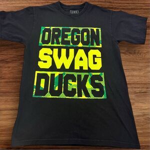 CSG Men's Oregon Ducks Graphic T-Shirt Multicolor‎ Size M Rare